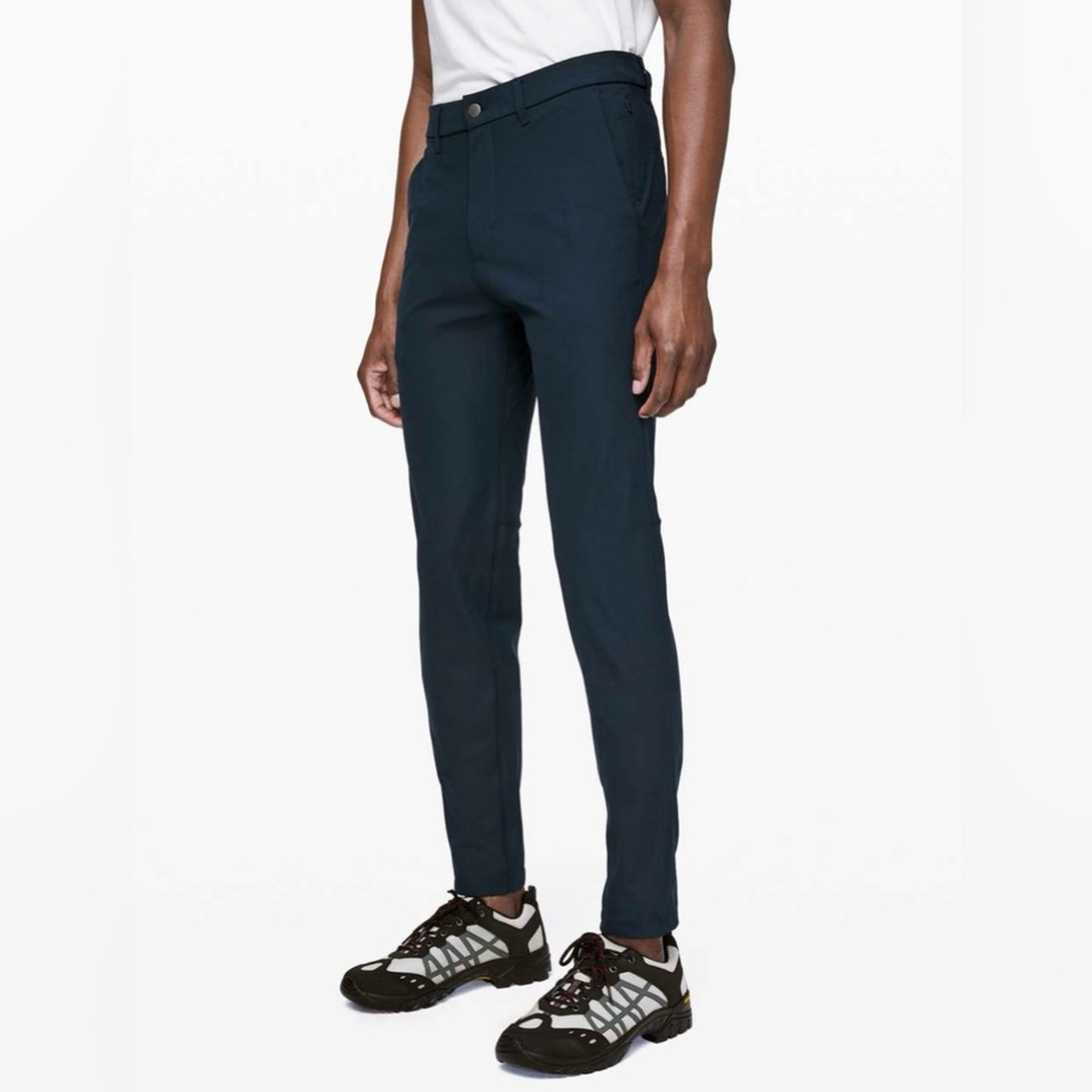 Lululemon Athletica Men’s True Navy Blue Commission Slim Pant SIZE 32